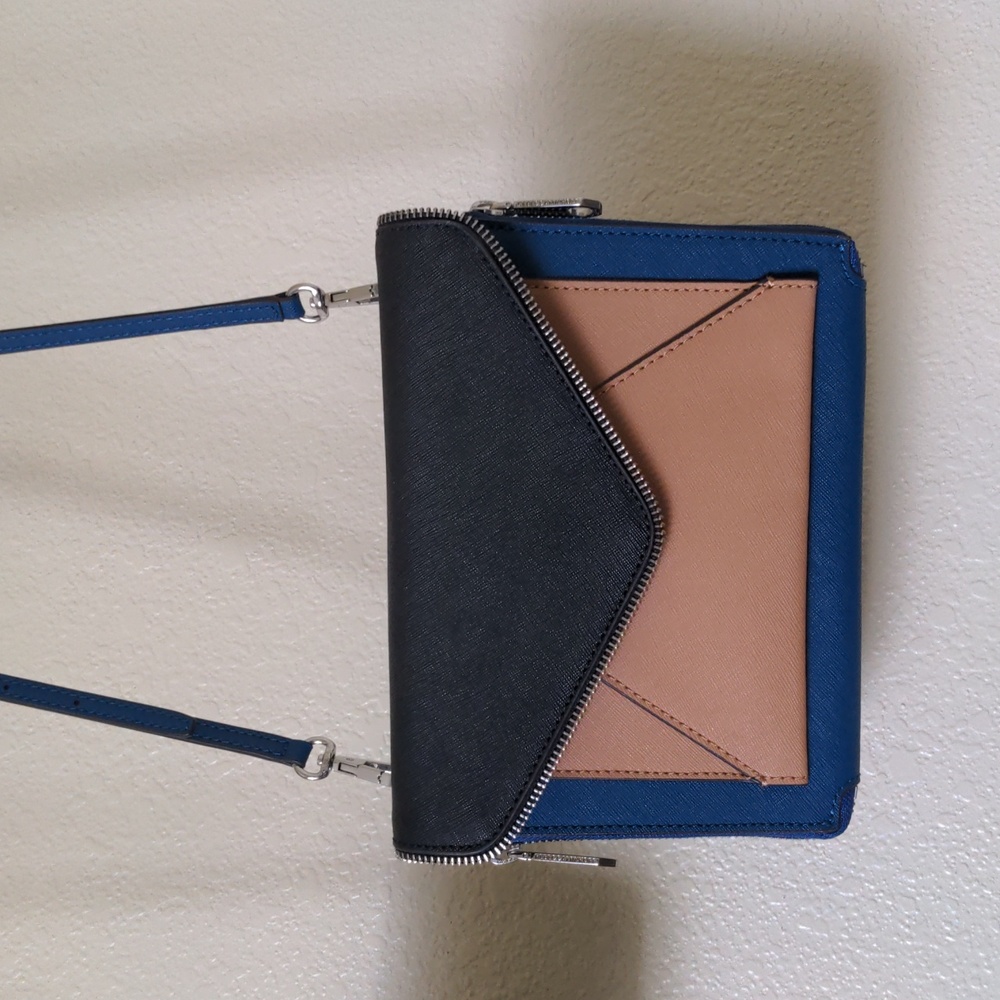NWOT REBECCA MINKOFF MINI MARLOWE NAVY TAN BLACK CROSSBODY PURSE HANDBAG